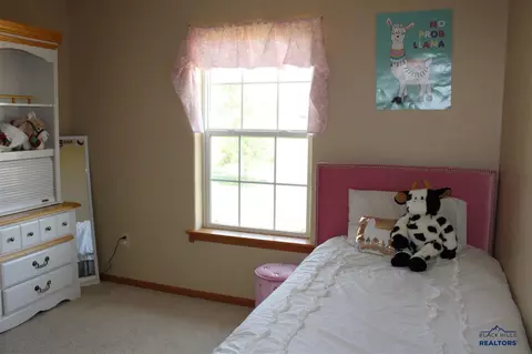 1311 Stanley St, Belle Fourche, SD 57717 photo 23