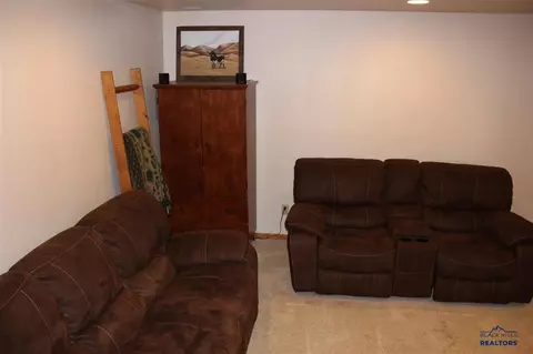 1311 Stanley St, Belle Fourche, SD 57717 photo 24