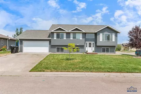 1910 Adirondack St, Spearfish, SD 57783 photo 1