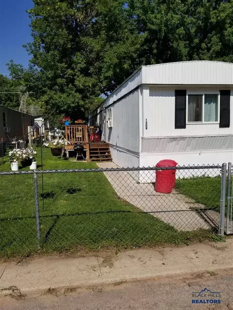 1309 Pine St, Whitewood, SD 57793 photo 1