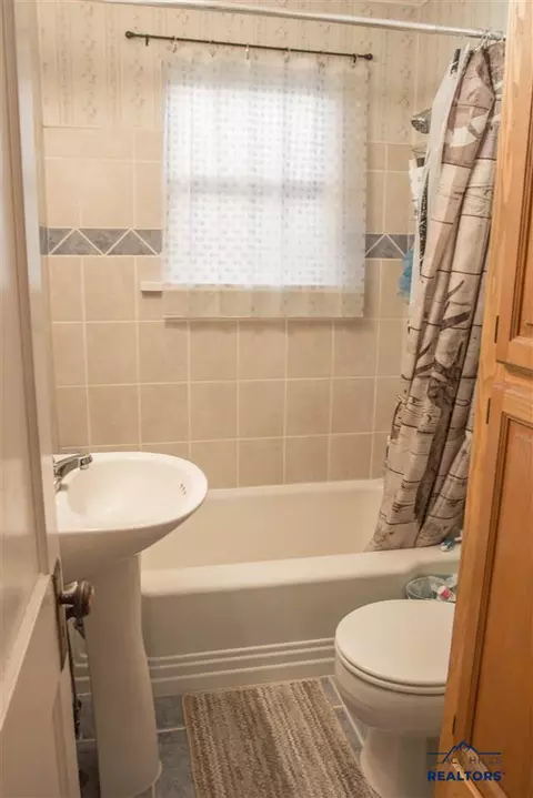 158 W Summit St, Lead, SD 57754 photo 17