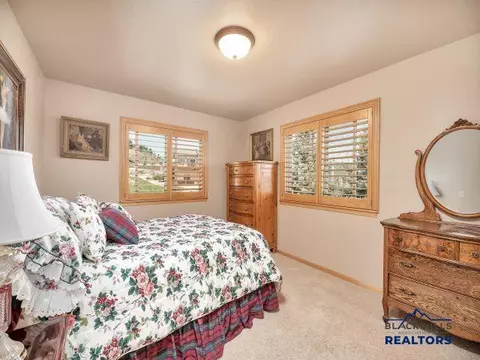 2501 Chokecherry Cir, Spearfish, SD 57783 photo 9