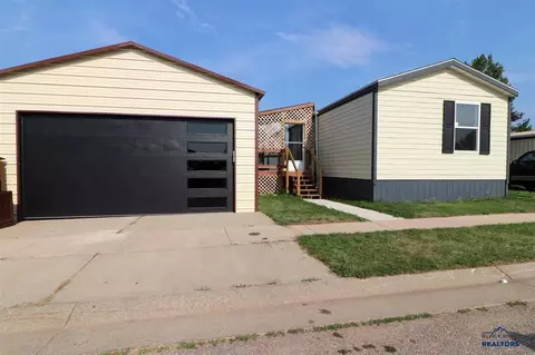 1315 Spearfish Mountain Ln, Spearfish, SD 57783 photo 1