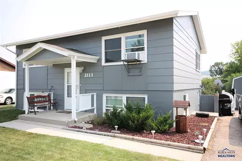 2113 Colorado Dr, Sturgis, SD 57785 photo 3