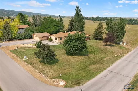 310 Willow Dr, Spearfish, SD 57783 photo 1