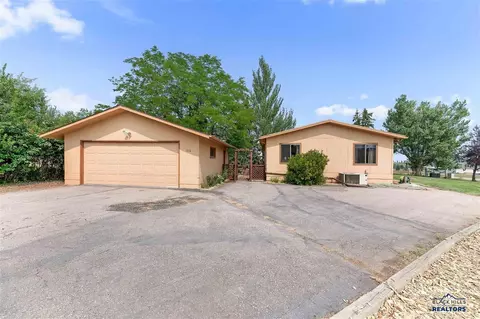 310 Willow Dr, Spearfish, SD 57783 photo 4