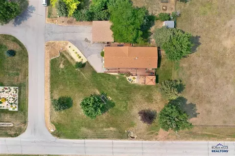 310 Willow Dr, Spearfish, SD 57783 photo 6