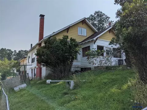 212 Arlington St, Lead, SD 57754 photo 2