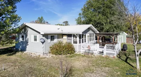 544 Maple St #NICE QUIET TOWN!, Oelrichs, SD 57763 photo 3