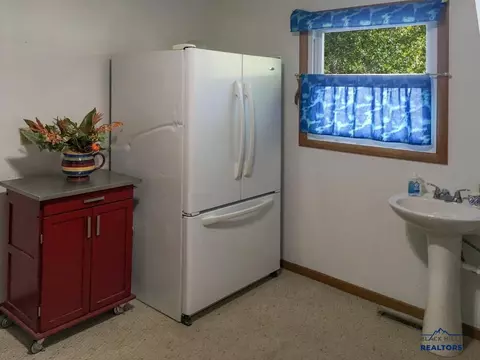544 Maple St #NICE QUIET TOWN!, Oelrichs, SD 57763 photo 27