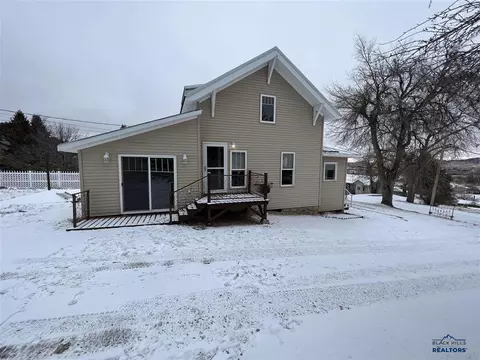 821 Arthur St, Whitewood, SD 57793 photo 4