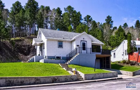 105 3rd St, Lead, SD 57754 photo 2