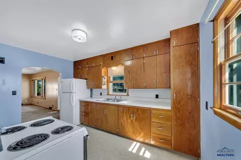 105 3rd St, Lead, SD 57754 photo 9