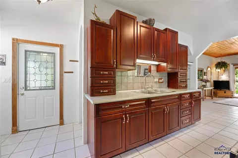 634 Washington, Lead, SD 57754 photo 4