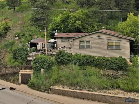 506 E Main St, Lead, SD 57754