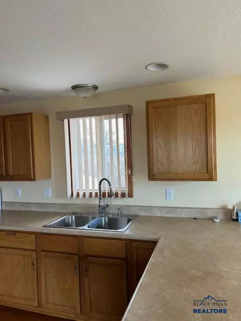 306 A St, Edgemont, SD 57735 photo 4