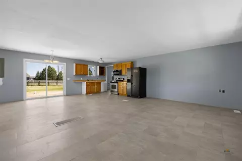 3542 Westview Dr, Spearfish, SD 57783 photo 2