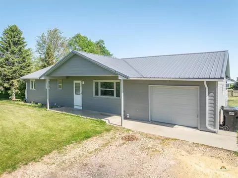 3542 Westview Dr, Spearfish, SD 57783 photo 1