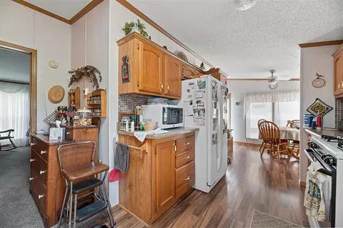 11009 Wells Ln, Belle Fourche, SD 57717 photo 8
