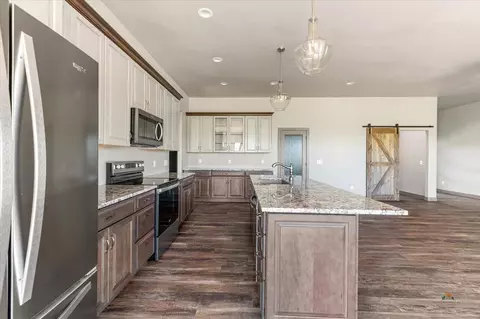 7733 Brooks Loop, Spearfish, SD 57783 photo 11