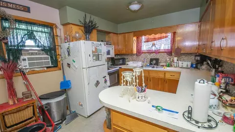 343 W Mcclellan St, Lead, SD 57754 photo 7