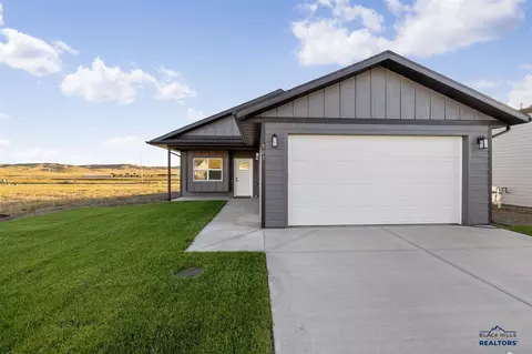 905 Bennington Dr, Box Elder, SD 57719 photo 4
