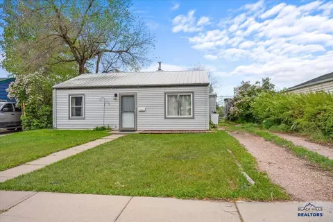 37 St Andrew St, Rapid City, SD 57701