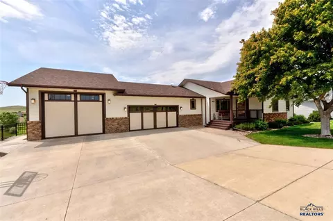 2635 Black Saddle Rd, Rapid City, SD 57703