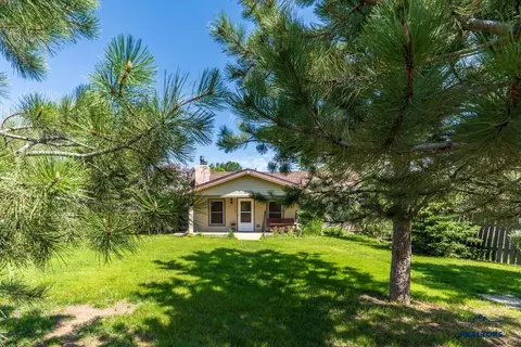 807 Harney St, Custer, SD 57730 photo 2