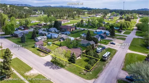 807 Harney St, Custer, SD 57730 photo 7