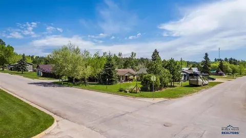 807 Harney St, Custer, SD 57730 photo 6