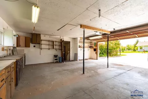 807 Harney St, Custer, SD 57730 photo 40