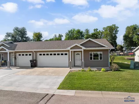 1217 Silverbrook Ln, Spearfish, SD 57783 photo 2