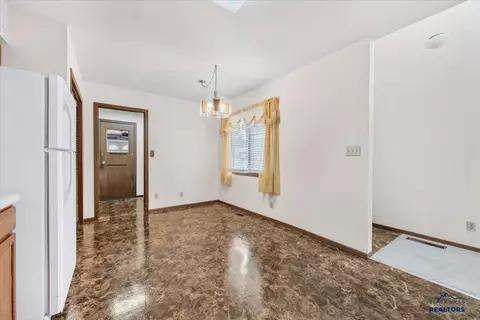 1133 N 10th St, Spearfish, SD 57783 photo 8