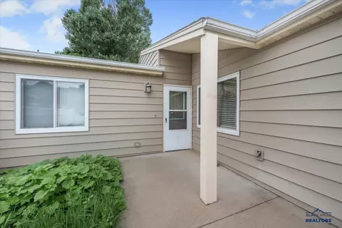 1133 N 10th St, Spearfish, SD 57783 photo 3