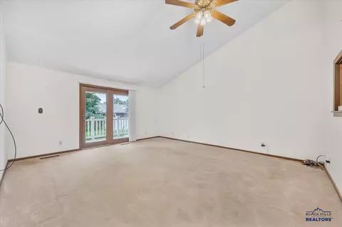 1133 N 10th St, Spearfish, SD 57783 photo 11