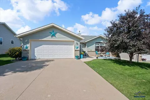 1807 Windmill Dr, Spearfish, SD 57783 photo 4