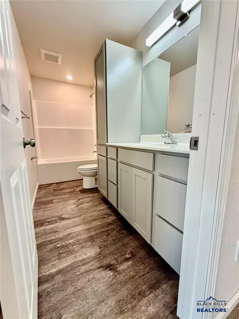 833 Ridgeview St, Belle Fourche, SD 57717 photo 22