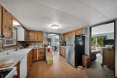 25406 Wind Song Valley Rd, Custer, SD 57730 photo 10