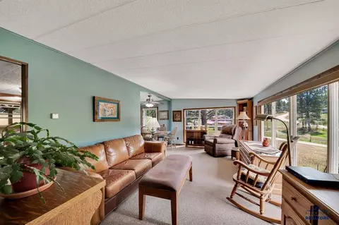 25406 Wind Song Valley Rd, Custer, SD 57730 photo 5