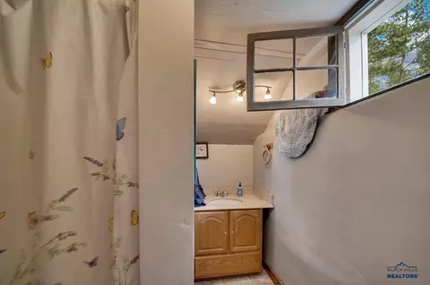 25406 Wind Song Valley Rd, Custer, SD 57730 photo 21