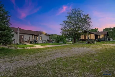2112 Hill St, Sturgis, SD 57785 photo 1