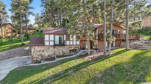 2105 Pendar Ln, Rapid City, SD 57701
