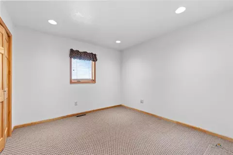 11585 War Bonnet Rd, Custer, SD 57730 photo 23
