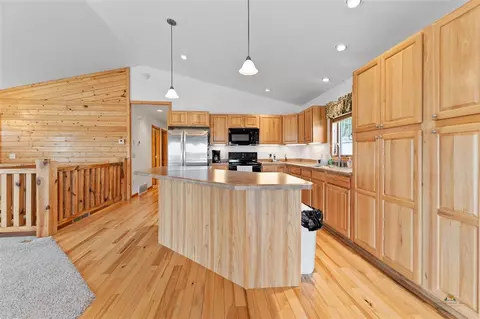 11585 War Bonnet Rd, Custer, SD 57730 photo 16