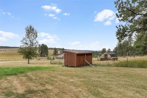 11585 War Bonnet Rd, Custer, SD 57730 photo 32