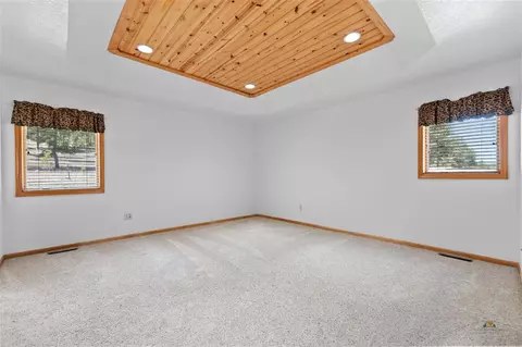 11585 War Bonnet Rd, Custer, SD 57730 photo 19