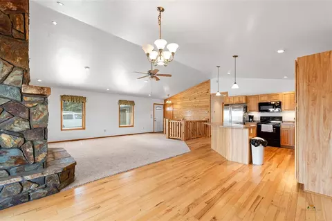 11585 War Bonnet Rd, Custer, SD 57730 photo 18