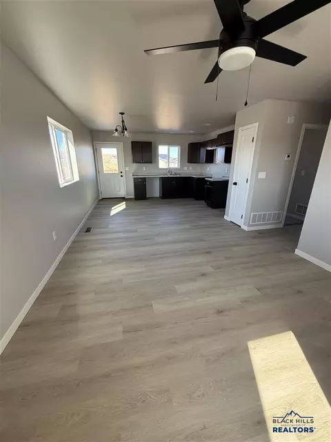 888 Vicksburg St, Box Elder, SD 57719 photo 5