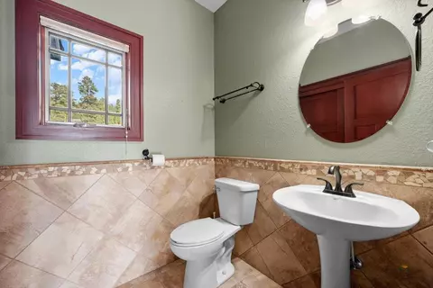 Bath - 11177 Alpine Cir, Lead, SD 57754 photo 1 of 6